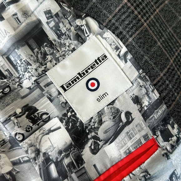 Lambretta Men’s Suit.  Slim fit - Picture 2 of 3